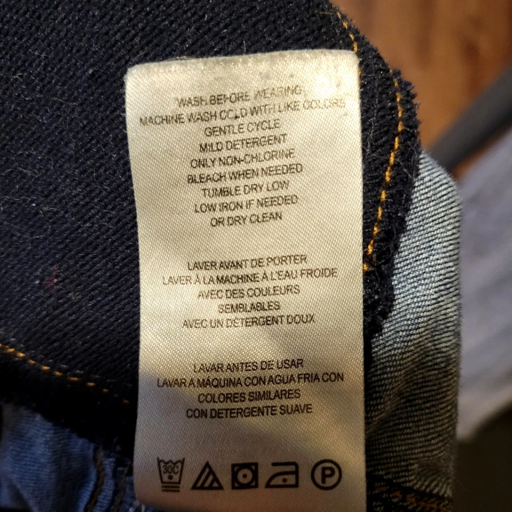 Indigo Blue Distressed Maturnity Jeans, Size Medium (16W) - Picture 6 of 12